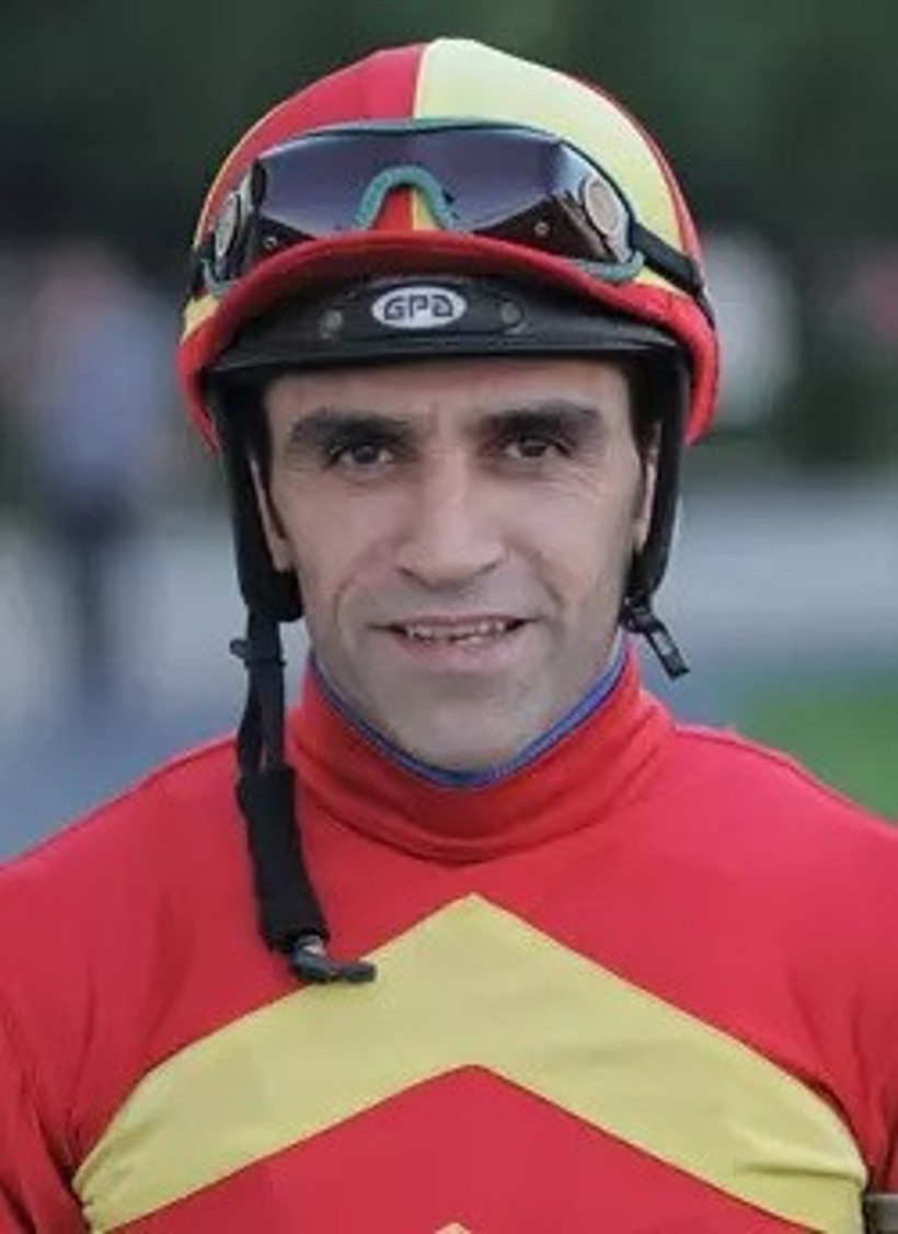 Jokey Halis Karataş'ın Sağlık Durumu Nasıl? TJK Halis Karataş Kimdir, Kaç Yaşında, Nereli? - Resim : 1