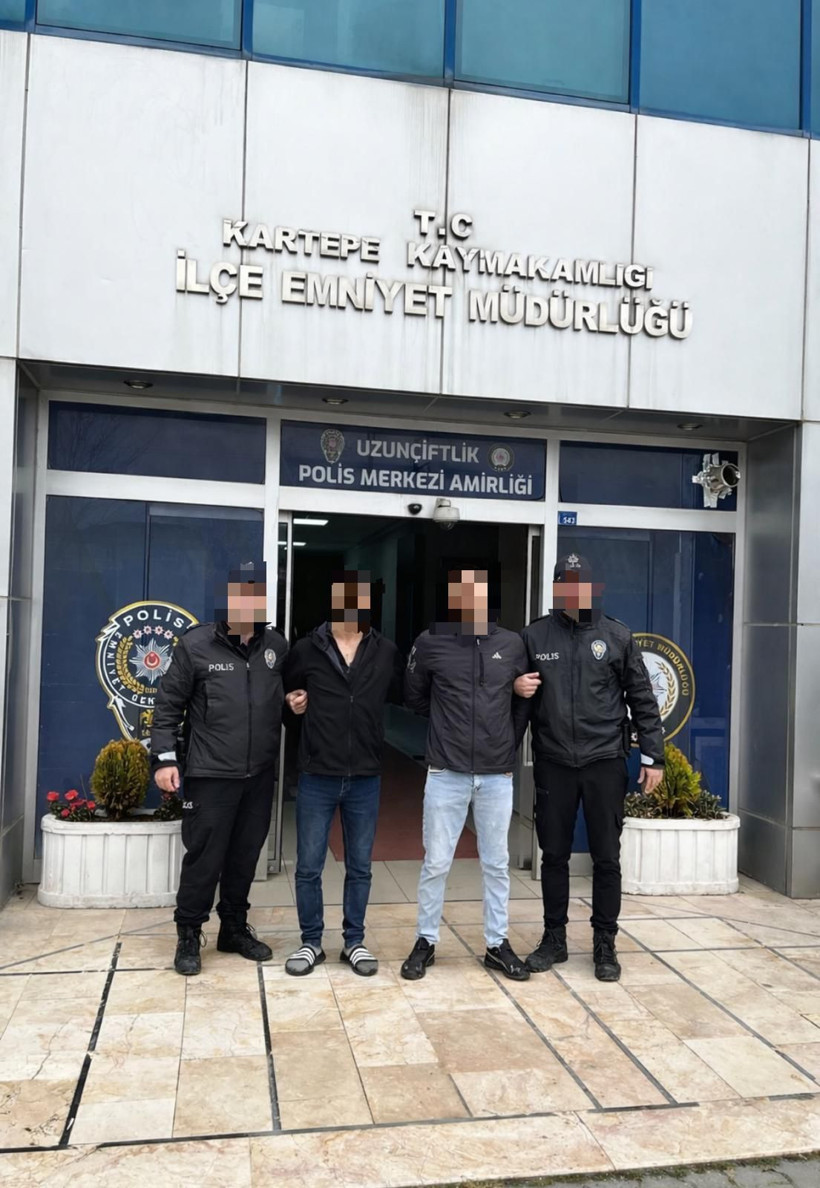 İki gaspçı kıskıvrak yakalandı! - Resim : 1