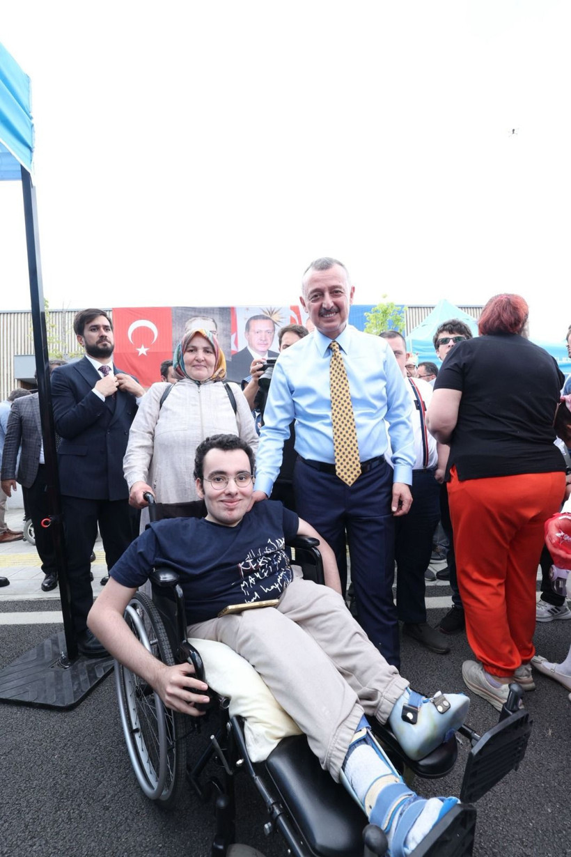 Önce konvoy sonra halay; Çakı gibi asker oldular! - Resim: 11
