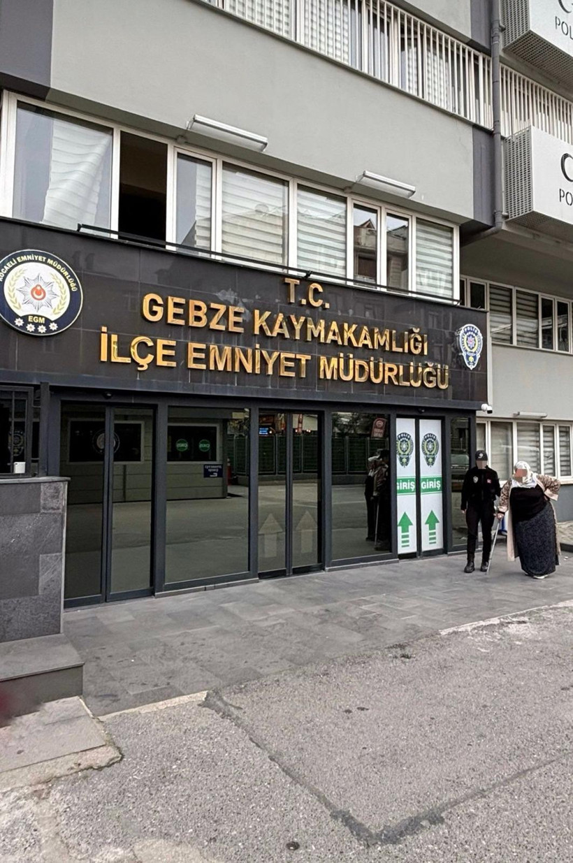 Hırsızlık, dolandırıcılık ne ararsan var; 19 arama kaydı bulunan şahıs yakalandı! - Resim : 1