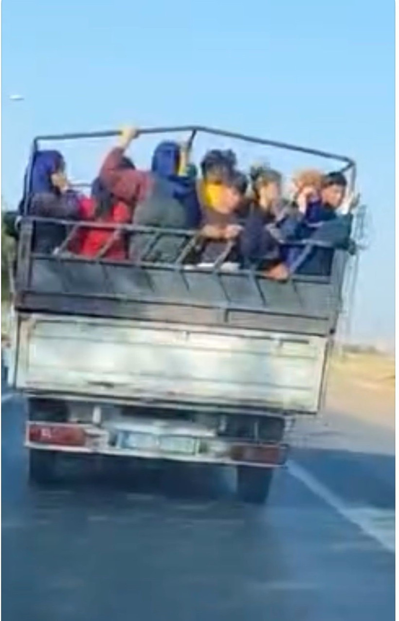 Mevsimlik işçilerin tehlikeli yolculuğu kameraya yansıdı! - Resim : 1