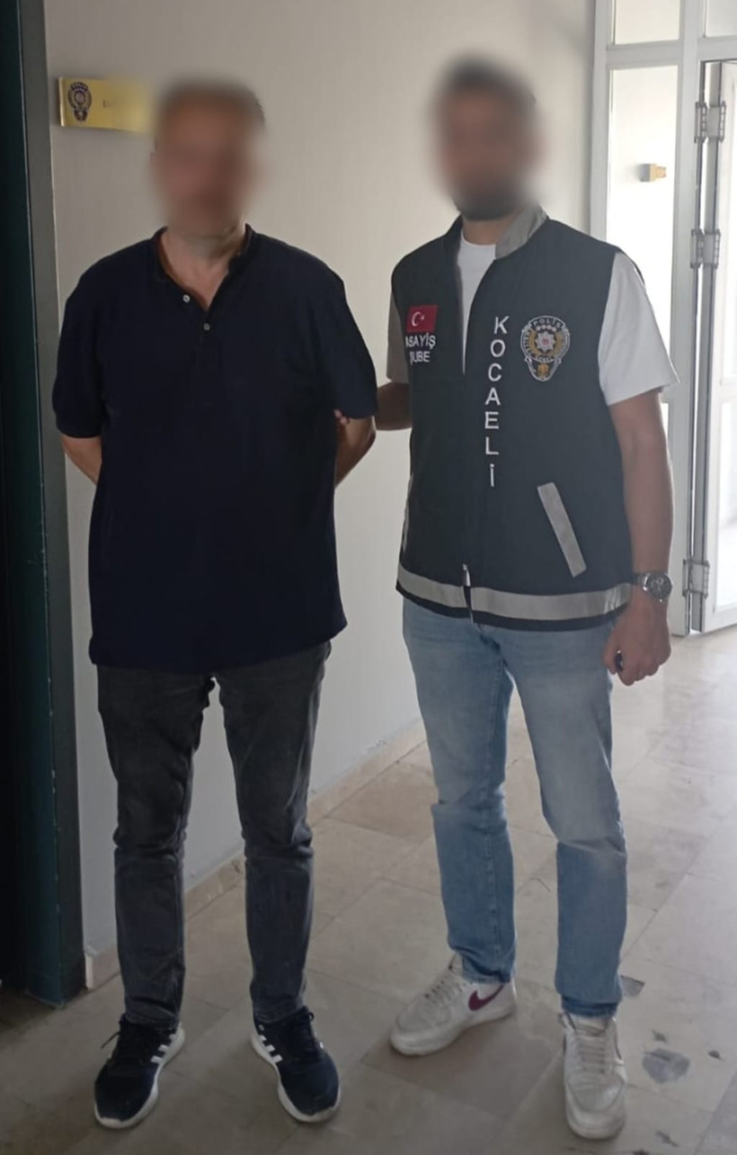 9 yıldan fazla cezası vardı... Yakalandı! - Resim : 1