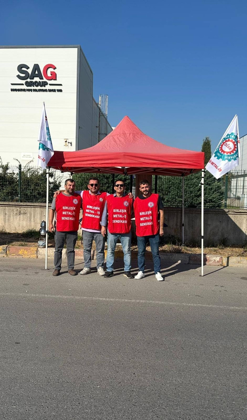 Telat Çelik SAG Hidrolik önünden seslendi: İtalya’da oluyor, Türkiye’ye gelince mi sendika olmuyor? - Resim : 2