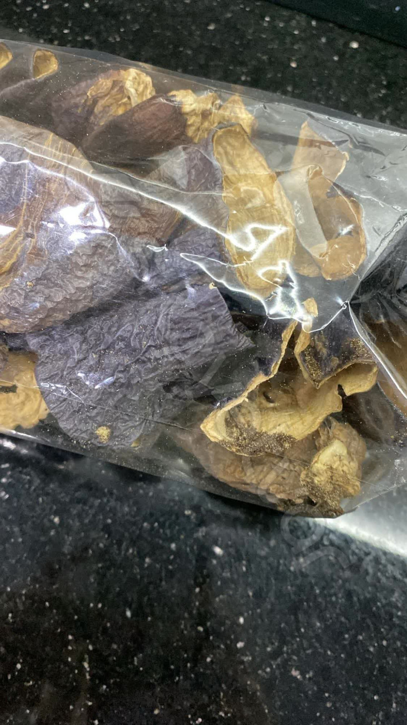 Kocaeli'de bir vatandaş, zincir marketten aldığı ürünün içinden çıkanları görünce isyan etti! - Resim : 3