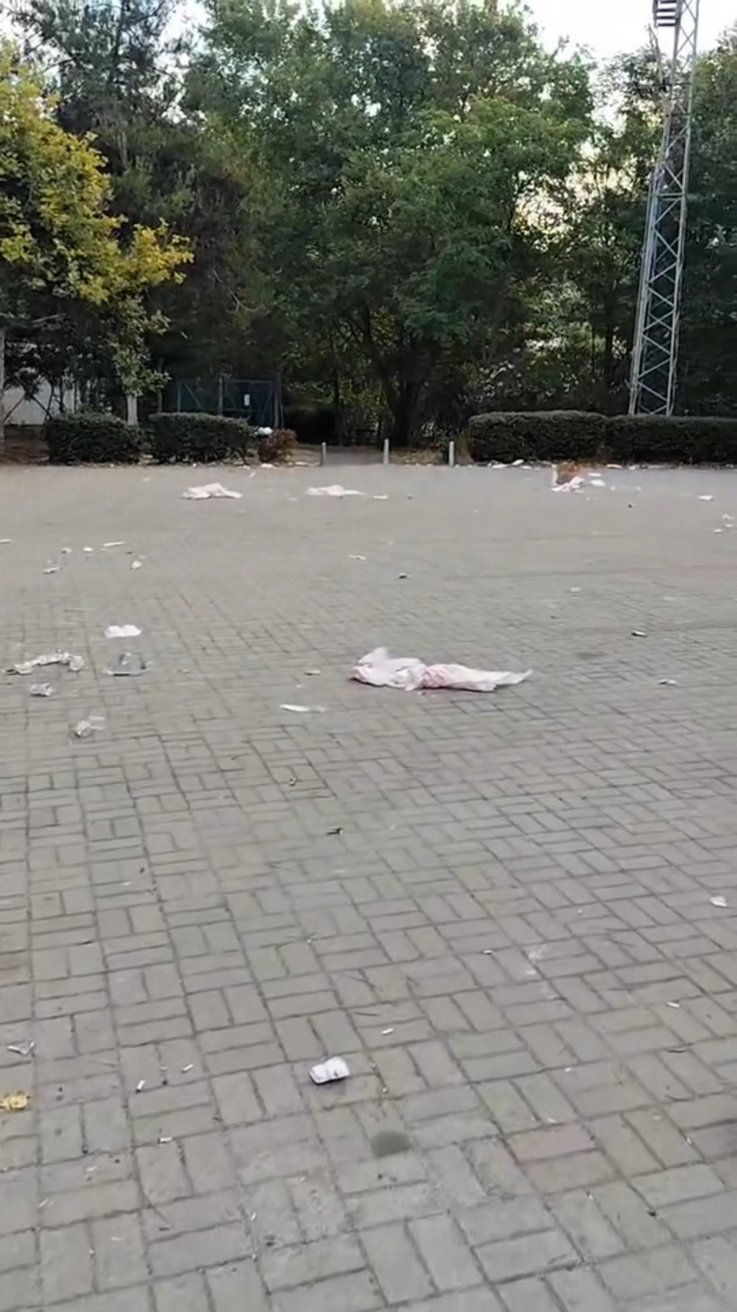 Tepki çeken davranış! Mesire alanında eğlendiler, çöpleri bırakıp gittiler! - Resim : 2