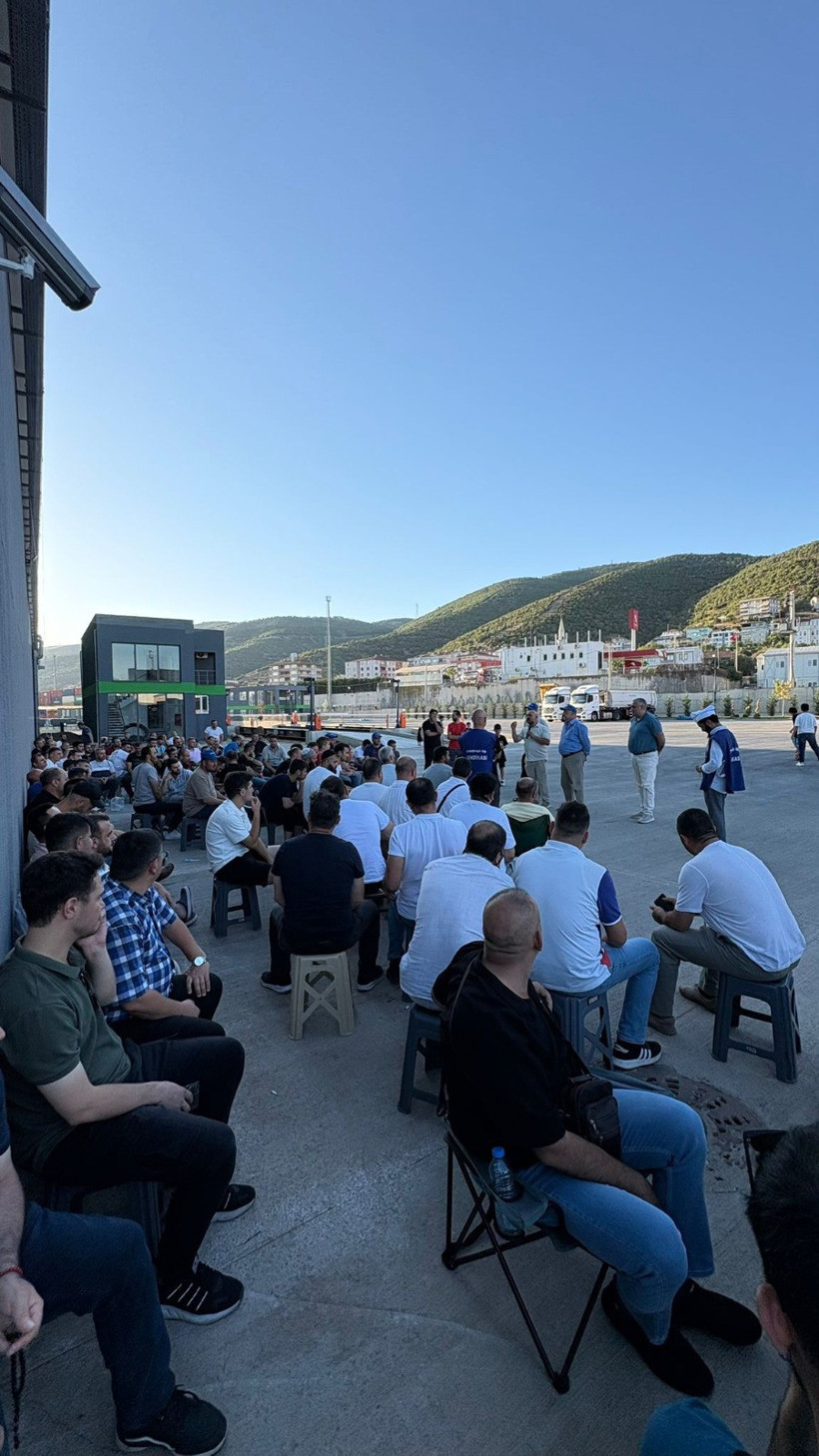 Gübretaş’ta 35’inci güne girildi! Yüksek sıcaklığa, zor şartlara rağmen direniyorlar - Resim : 1