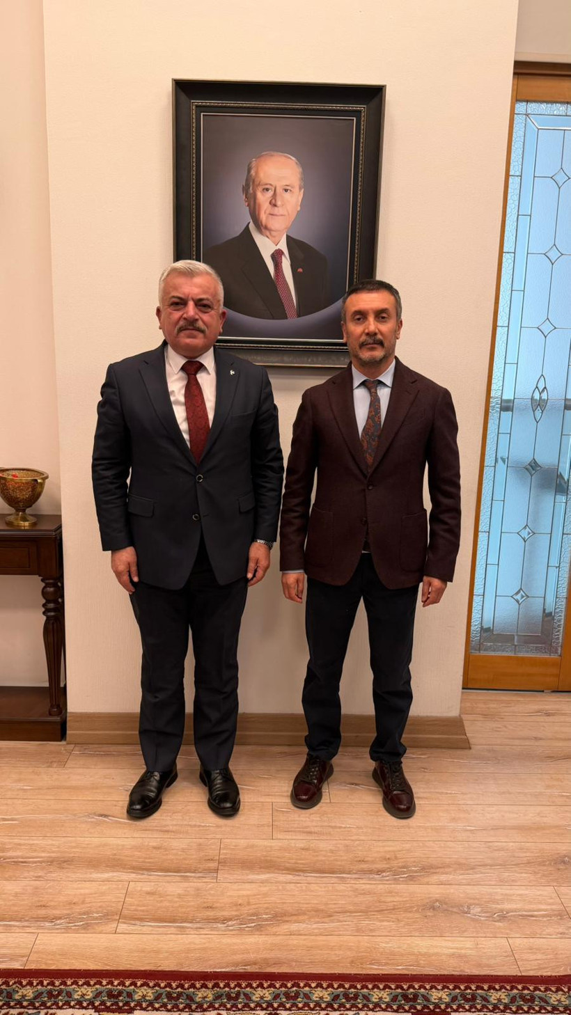 Tuncay Batı'dan Devlet Bahçeli'ye anlamlı hediye - Resim : 3