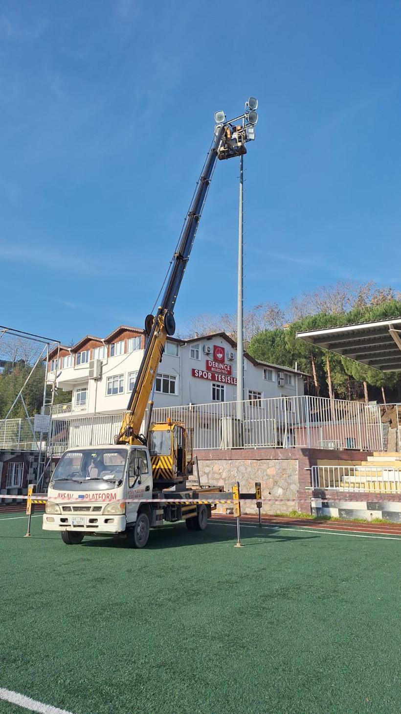 Derince Stadı ışıl ışıl! - Resim : 6