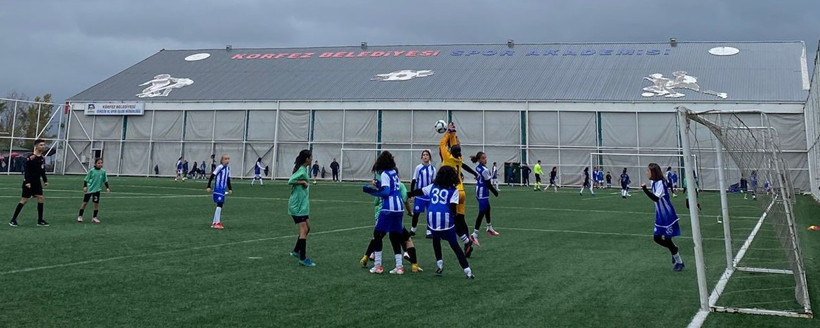 Körfez’de U13 Kız Futbol Takımları Turnuvası başladı - Resim : 2