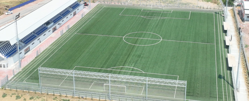 Kocaeli Büyükşehir Belediyesi'nden FIFA onaylı futbol sahası - Resim : 1