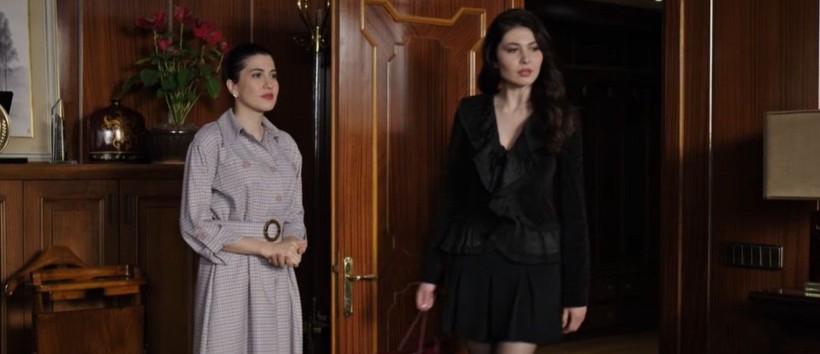 Kral Kaybederse 9. Bölüm Fragmanı Özlem Handan'la Kenan'ı Bastı! Kral Kaybederse Gelecek Hafta - Resim: 4