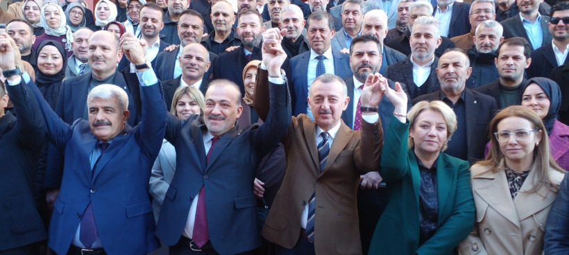 Kocaeli Haber- Şahin Talus mazbatasını aldı