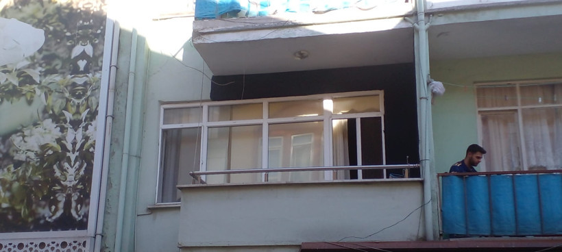 Kocaeli'de acı olay! Evinde asılı halde bulundu! - Resim : 2