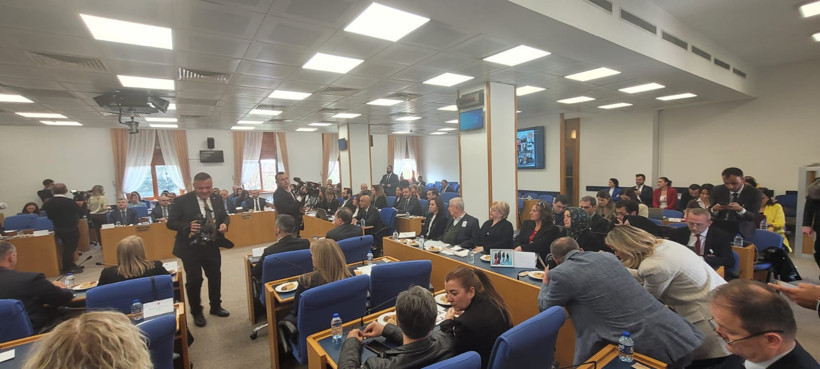 Kartalkaya Komisyonu acılı aileleri dinledi - Resim : 1