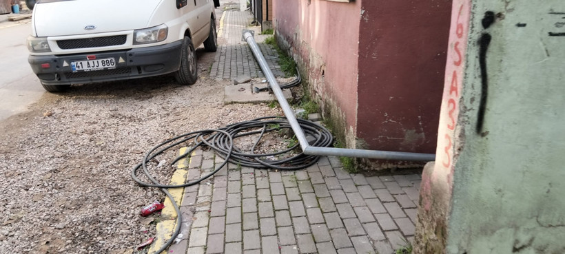 Bir garip altyapı çalışması: Aynı yeri birkaç gün arayla yeniden kazdılar! - Resim : 2