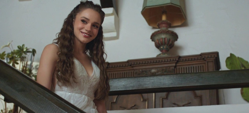 Hudutsuz Sevda 63. Bölüm (SEZON FİNALİ) Zeynep Leto Düğün Günü Son Nefesini Verecek - Resim: 5