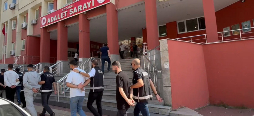 Kocaeli'de yaşanan silahlı saldırıya ilişkin açıklama... Yüzbinlerce lira, 7 şüpheli... - Resim : 1