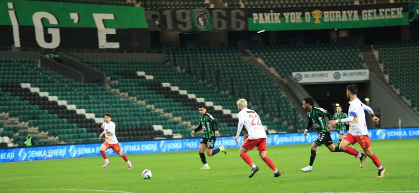 Kocaelispor - Yeni Malatyaspor 1-7 FOTO GALERİ - Resim: 81