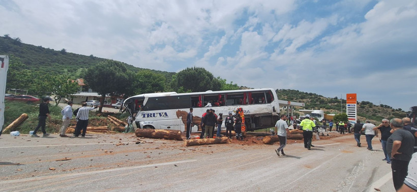 Katliam gibi otobüs kazası: 8 ölü, çok sayıda yaralı! - Resim: 7