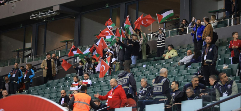 Kocaeli Kırmızı Beyaz! İşte müthiş tribün fotoğrafları - Resim: 2