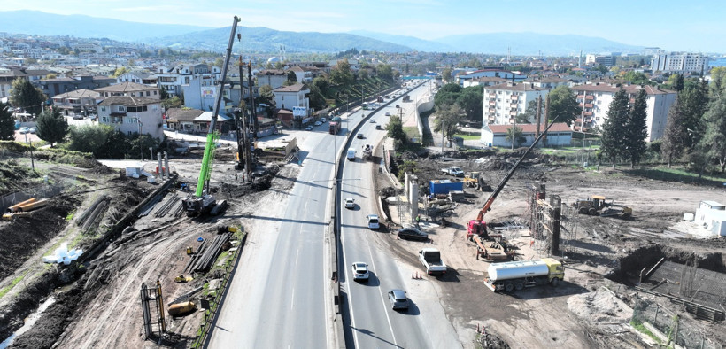 Başiskele Kavşağı Projesi’nde fore kazıklar çakılıyor - Resim : 8
