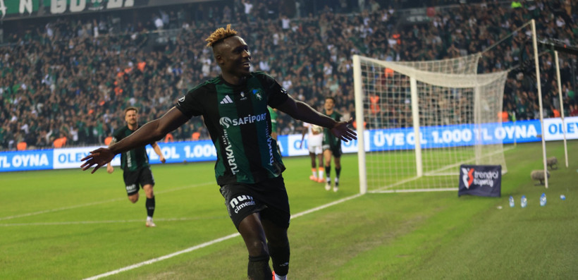 Kocaelispor, Galatasaray’a ilk yarıda sahayı dar etti! - Resim : 1