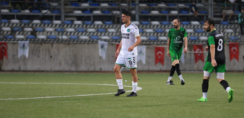 Karatepe Gençlerbirliği - Kocaeli Güneşspor: 1-2 "1. Amatör Lig maçı - Foto Galeri - Ali Köksal" - Resim: 78
