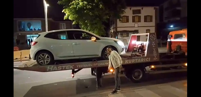 Taksiciler yakaladı, polise teslim etti! - Resim : 2