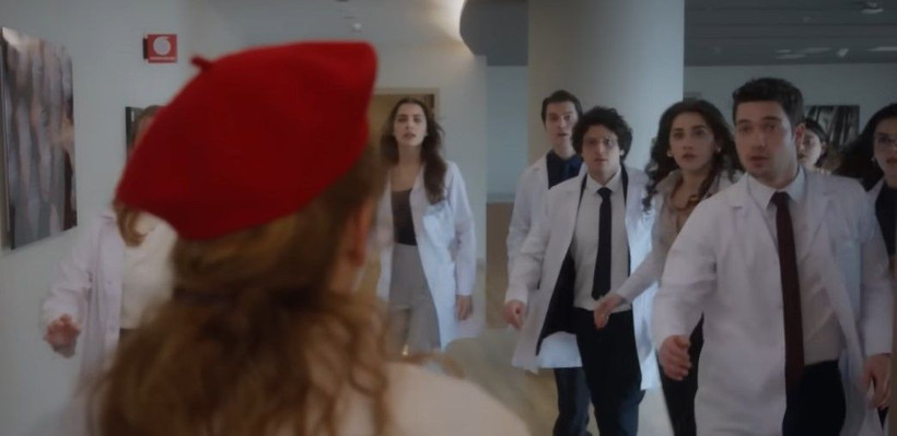 Bahar Dizisi 47. Bölüm Operatör Bahar Özden Dönemi Başladı! Show TV Bahar Yeni Bölüm Neler Olacak? - Resim: 1