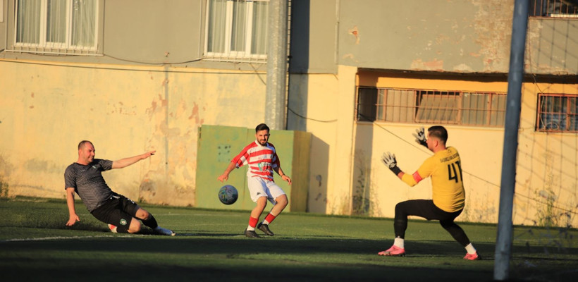 Körfez İlçesi Birlikspor – Başiskele Birlikspor maçının fotoğraf galerisi - Resim: 48