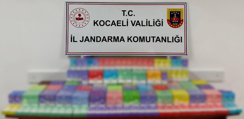 Kocaeli'de 400 elektronik sigara ele geçirildi - Resim : 1