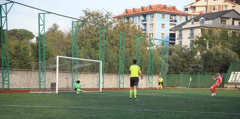 Pelitlispor arayı açıyor - Resim : 3