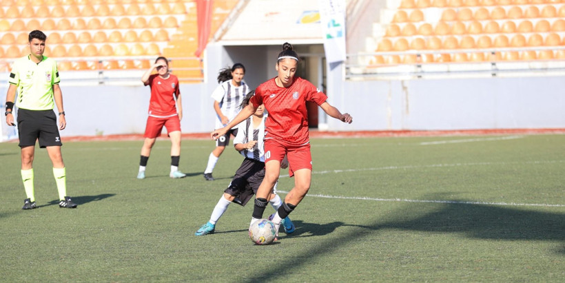 Kocaeli Kadın Futbol Kulübü – Arapçeşme maçı fotoğraf galerisi - Resim: 76