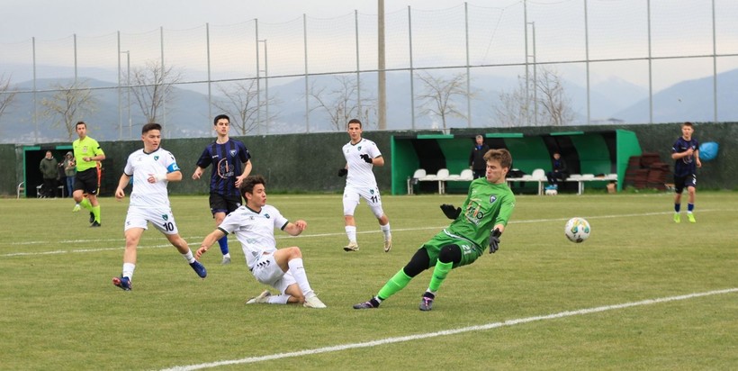 Kocaelispor - Karacabey Belediyespor U-19 maçının fotoğrafları - Resim: 41