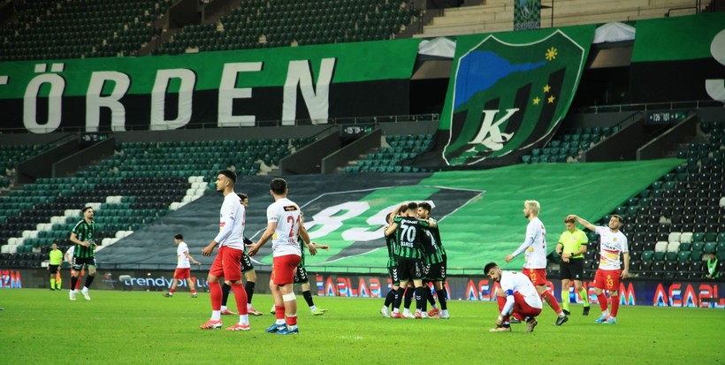 Kocaelispor - Yeni Malatyaspor 1-7 FOTO GALERİ - Resim: 129