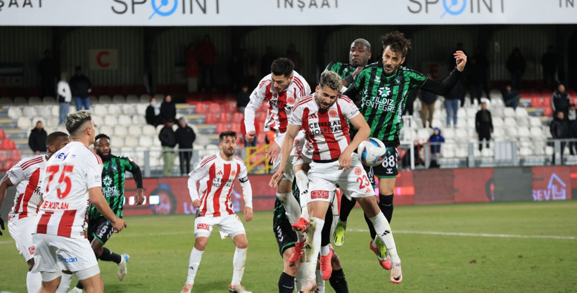 Ümraniyespor - Kocaelispor maçının fotoğraf galerisi - Resim: 45