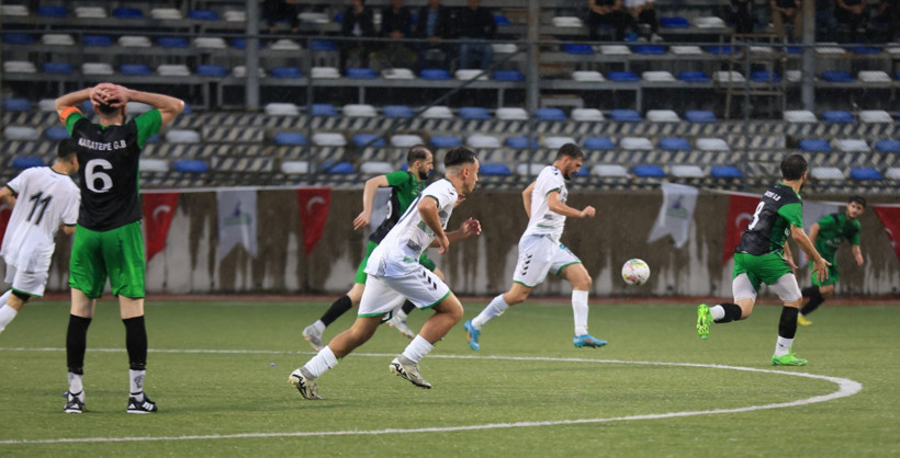 Karatepe Gençlerbirliği - Kocaeli Güneşspor: 1-2 "1. Amatör Lig maçı - Foto Galeri - Ali Köksal" - Resim: 88