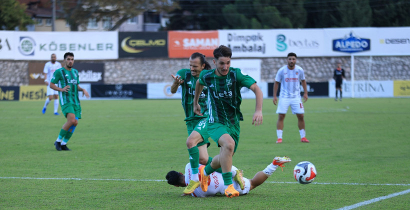 İzmitli Hasan Bekil, İnegöl Kafkas’ın tarihi galibiyetini değerlendirdi - Resim : 4