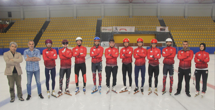 Buz üstünde sessizliğe mahkûm bir şehir! - Resim : 1