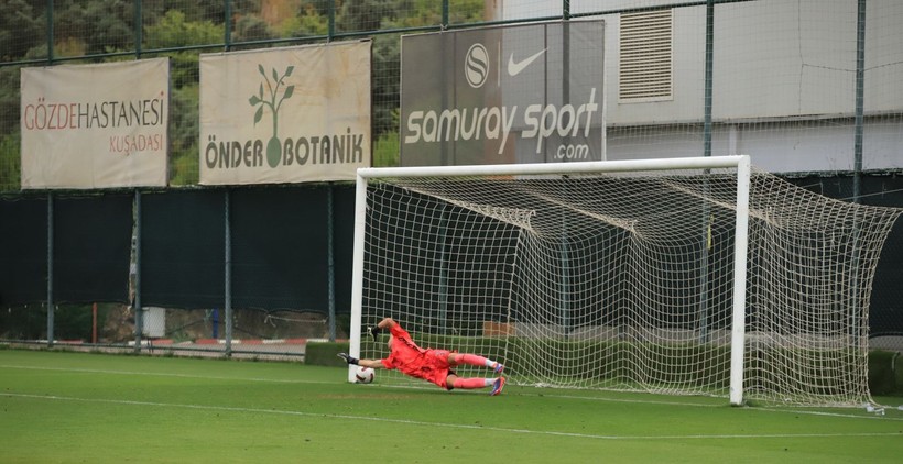 Kocaelispor - Mustafakemalpaşa U-19 maçının penaltı heyecanı Foto Galeri - Resim: 13