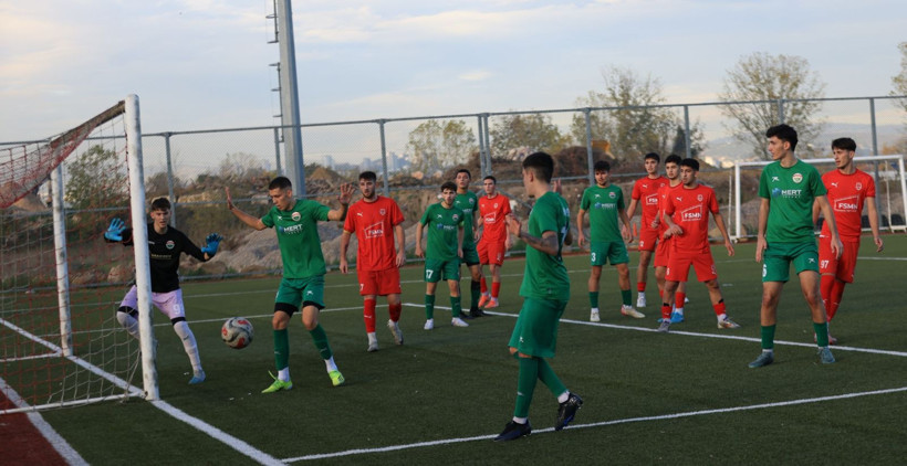 Kullarspor, Maltepespor U-19 maçı 2-2 sona erdi! - Resim: 13