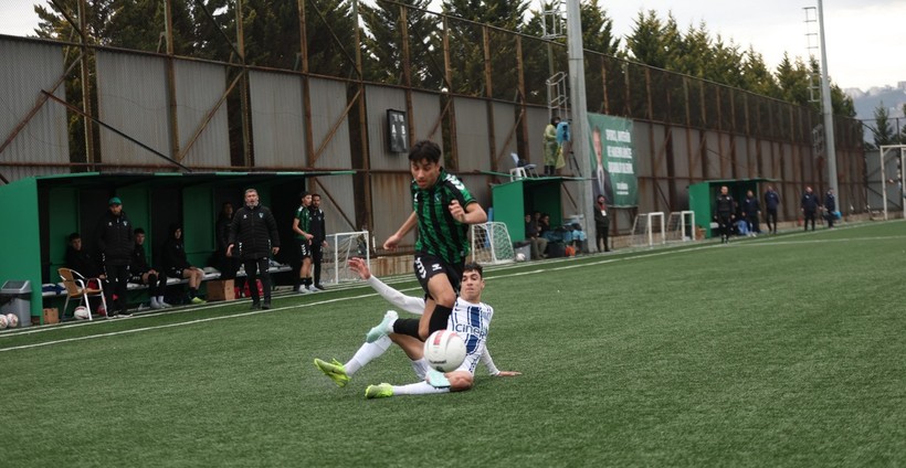 Kocaelispor U-17, lider dinlemedi! “1-0” - Resim : 3
