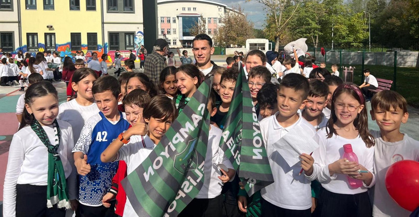 Kocaelisporlu futbolculara akıl almaz ilgi! Yok böyle sevgi! - Resim: 3