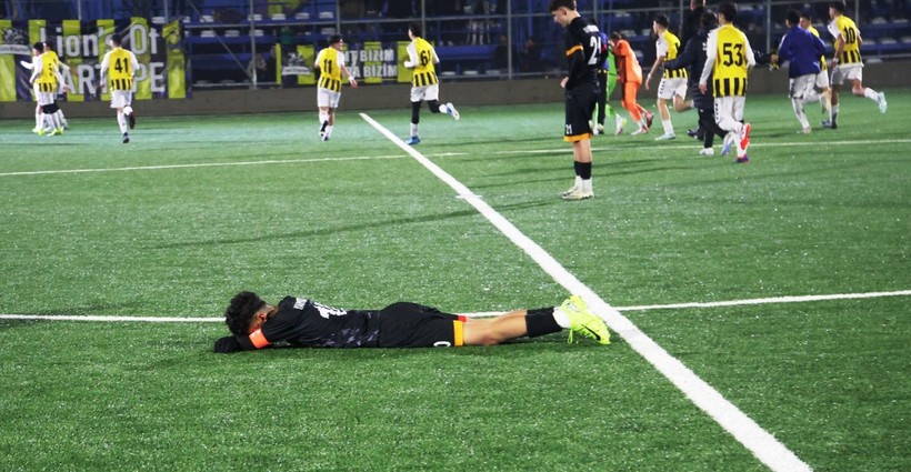 Arslanbey Gençlerbirliği - İzmit Yahya Kaptan U-16 final maçının foto galerisi - Resim: 44
