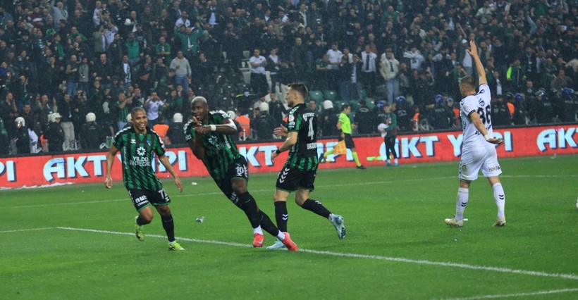 Kocaelispor – Sakarya maçının saha içi fotoğrafları - Resim: 28