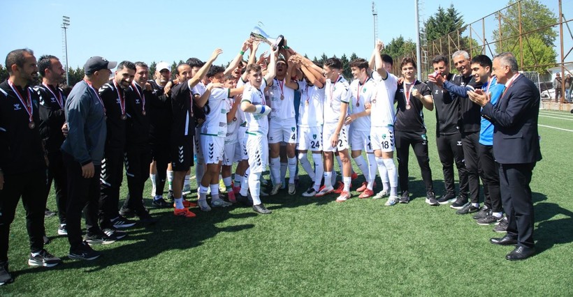 Kocaelispor U-17 için kupa ve madalya töreni düzenlendi - Resim: 37
