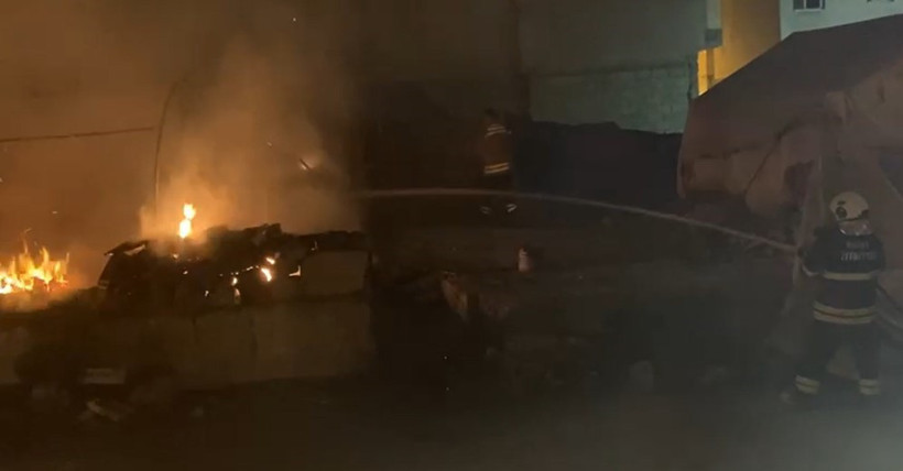 Kümes olarak kullanılan çadır alevlere teslim oldu - Resim : 2