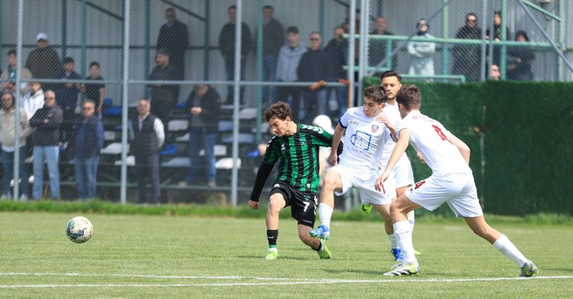 Kocaelispor - Mustafakemalpaşaspor maçının fotoğrafları - Resim: 13