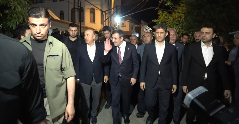 Cevdet Yılmaz'dan Mevlüt Çavuşoğlu'na taziye ziyareti - Resim : 1