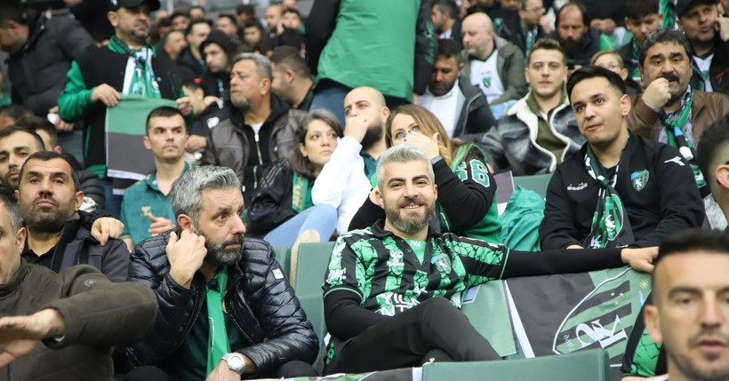 Kocaelispor – Sakarya maçının tribün ve taraftar fotoğrafları - Resim: 50
